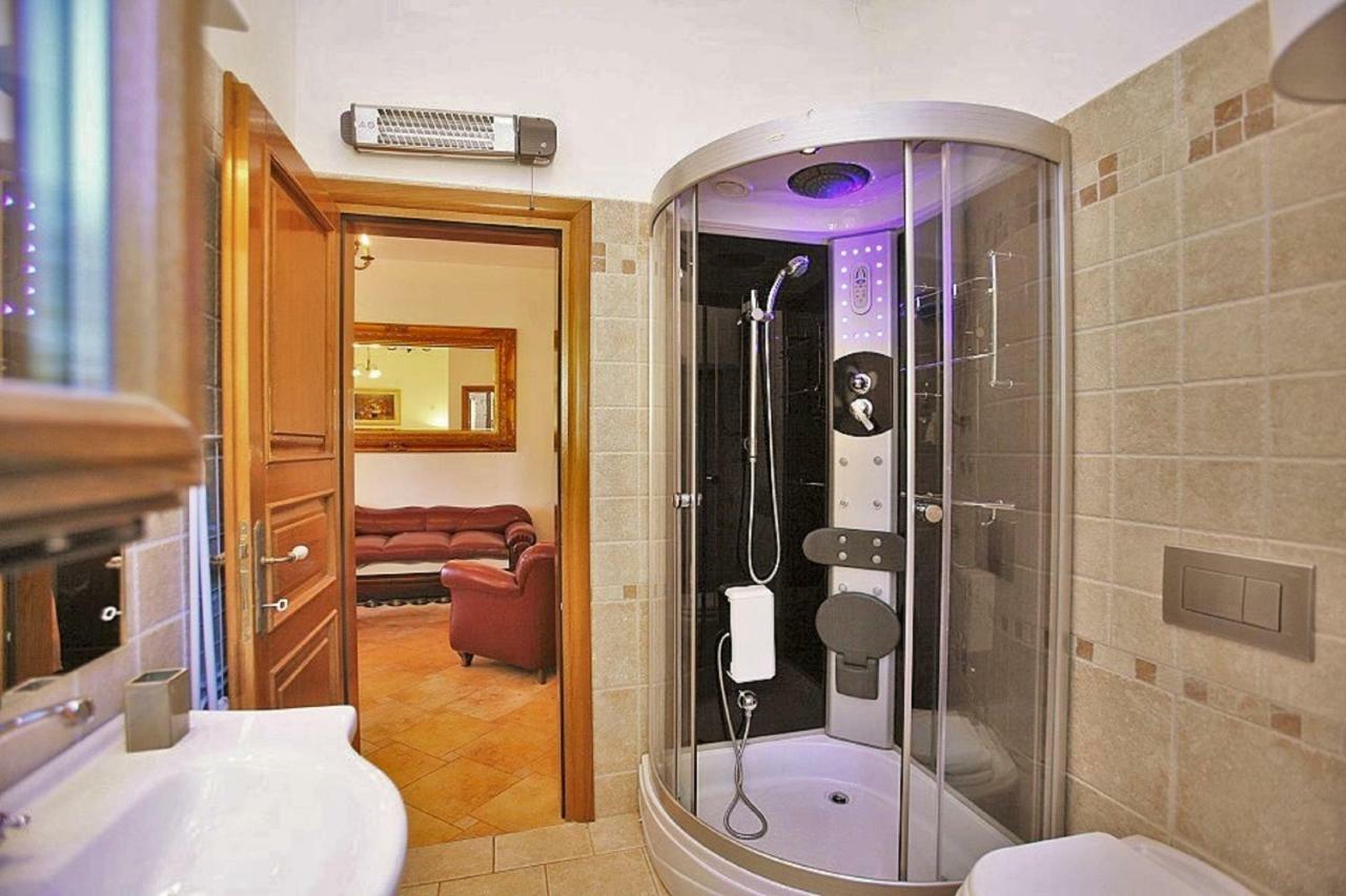 Holiday Home Sarita Šišan エクステリア 写真