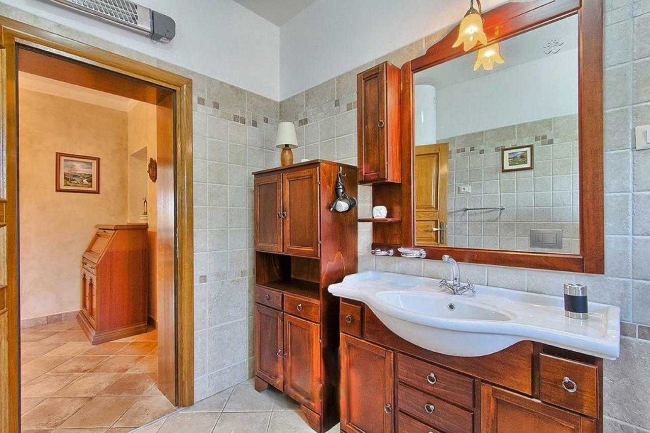 Holiday Home Sarita Šišan エクステリア 写真