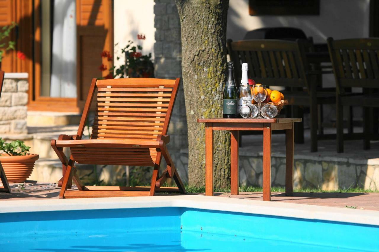 Holiday Home Sarita Šišan エクステリア 写真
