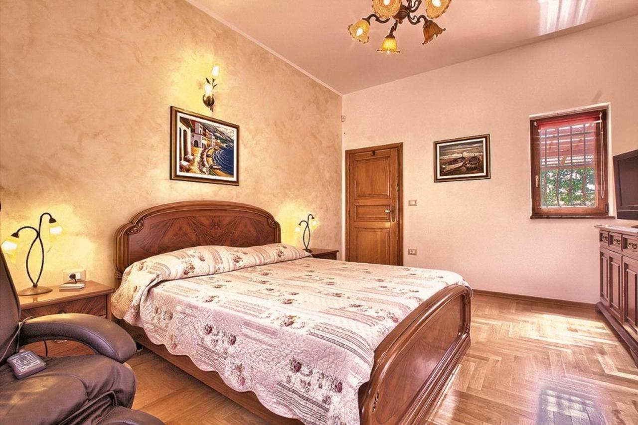 Holiday Home Sarita Šišan エクステリア 写真